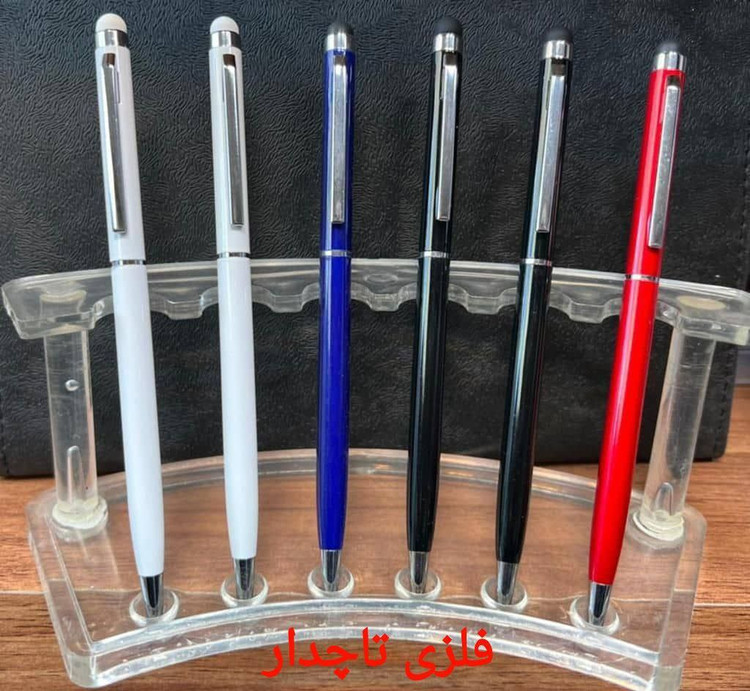 فلزی تاچدار